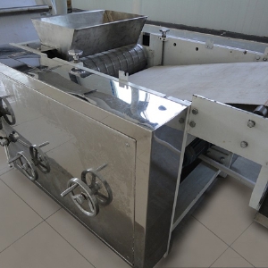 輥?。ㄋ中裕┏尚蜋C